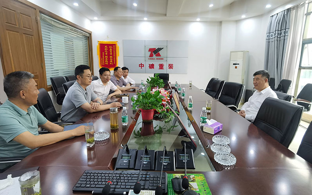 Deputy Secretary of the Municipal Committee and Head of the Political and Legal Affairs Commission, 